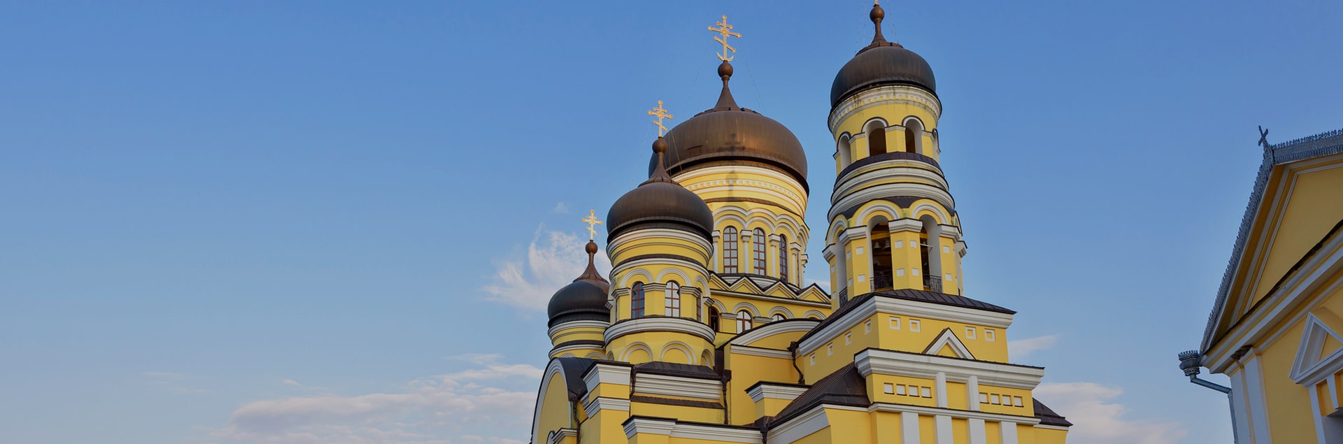 Lety mezi Prahou a Kišiněv - Ukraine International Airlines (UIA) (Česká republika)